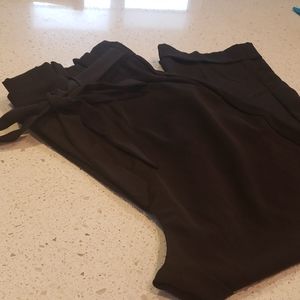 Paper bag trousers cropped